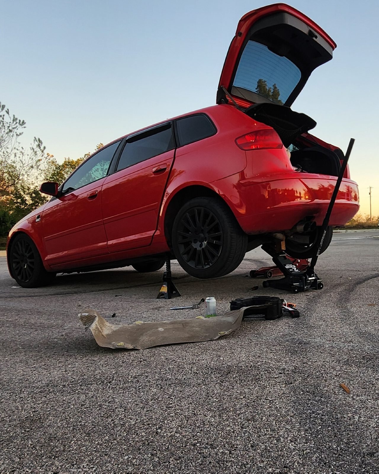 Mobile service van for car battery replacement in Austin